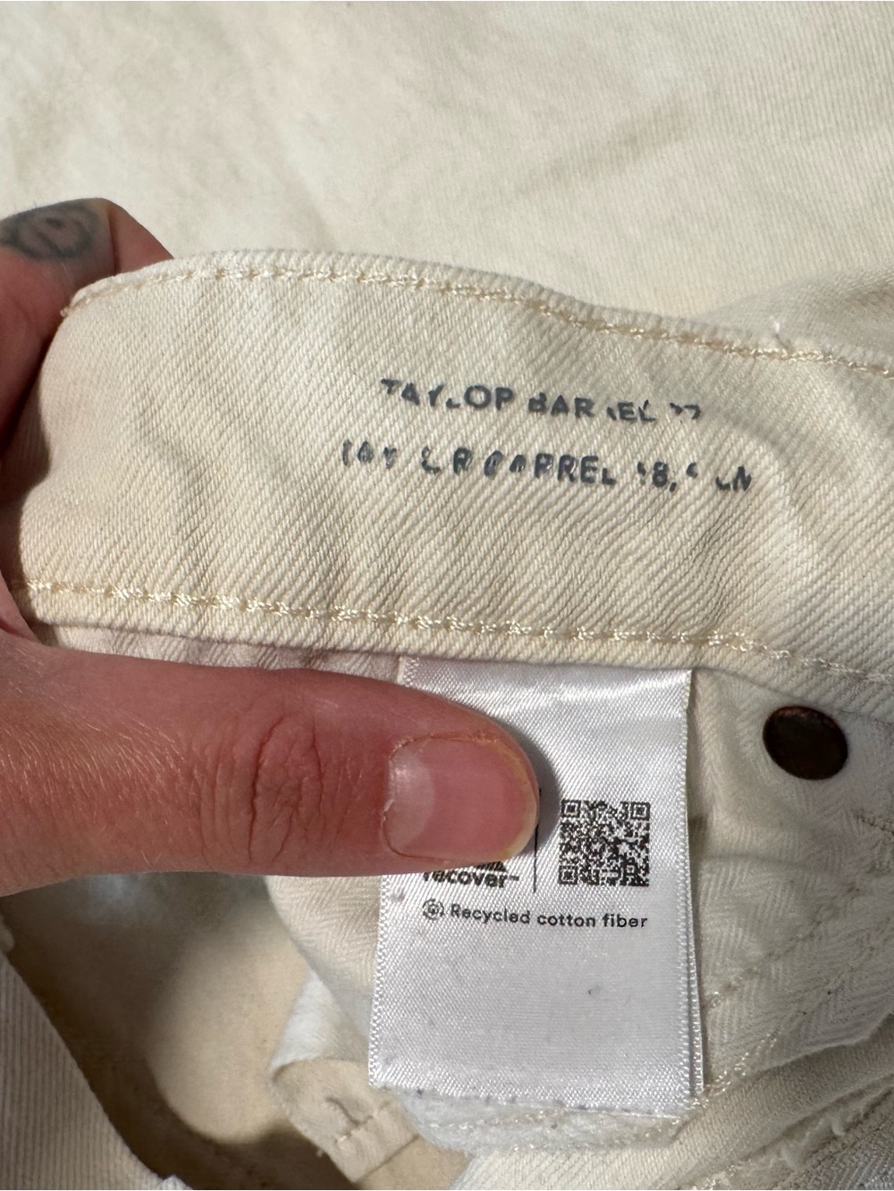 DL1961 Taylor High-Rise Crop Barrel Jeans - Picture 4 of 7